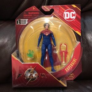 DC (Flash Movie) SUPERGIRL 1st Edition Spin Master 4" Action Figure (VHTF) (NEW)